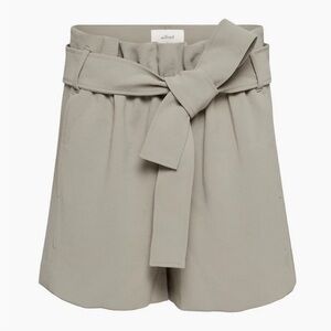 Wilfred Paperbag Shorts in Basalt Grey (00)
